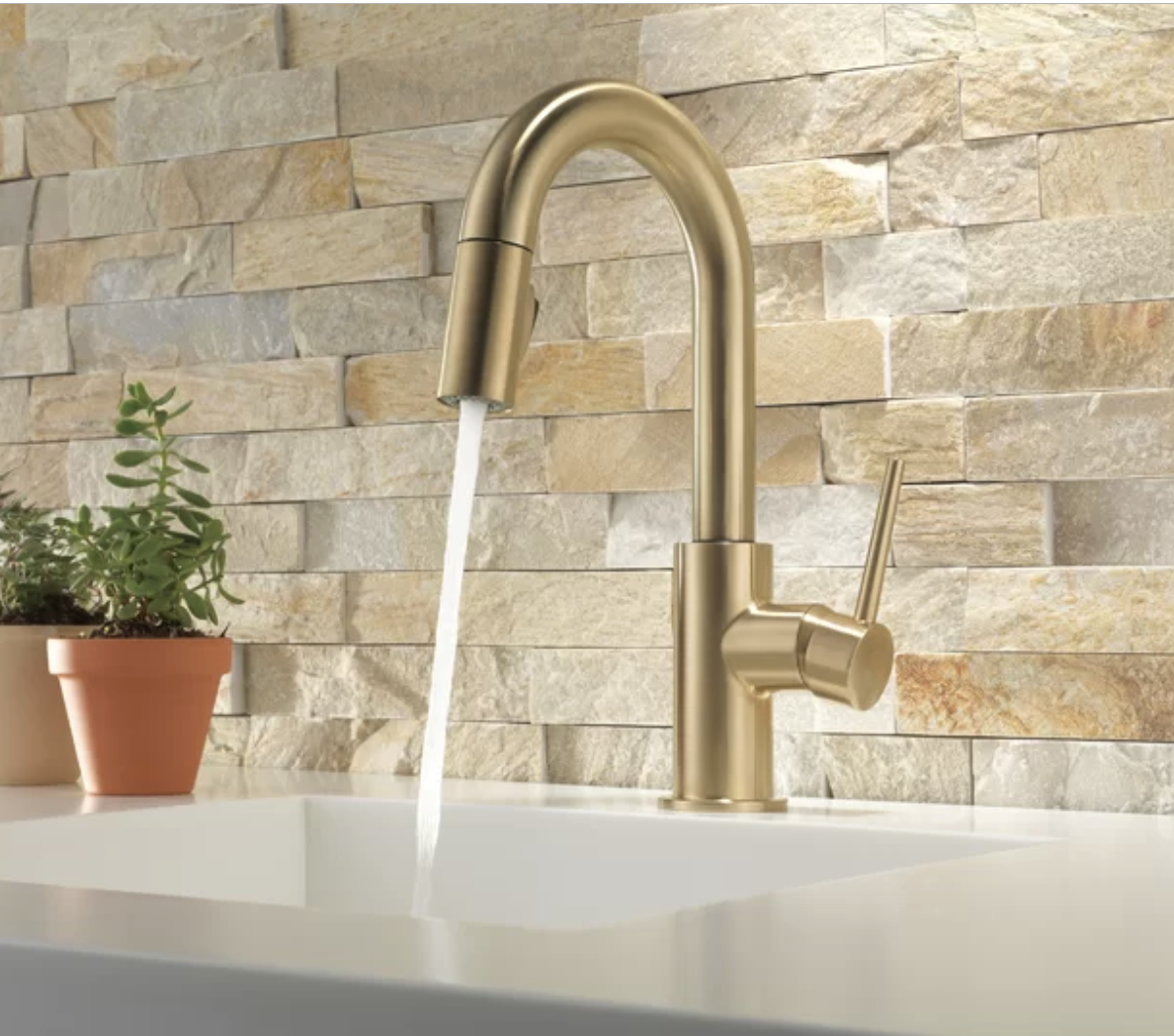 contemporary-faucet-delta-immerse