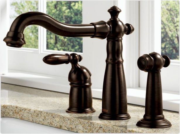 delta-kitchen-faucet-traditional-immerse