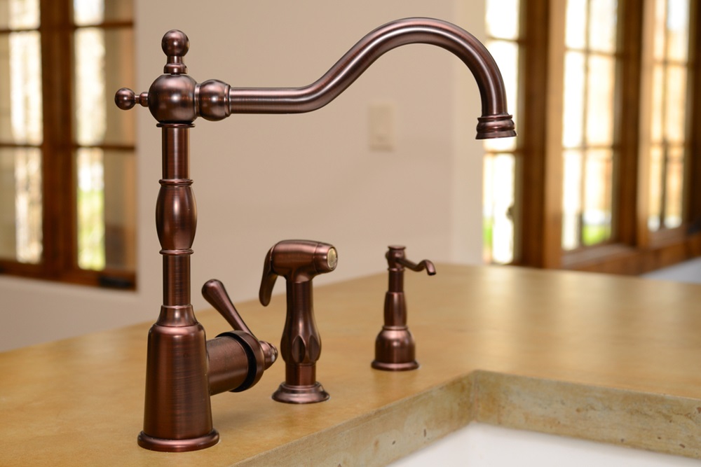 delta-oil-rubbed-bronze-kitchen-faucet-immerse