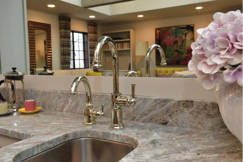 polished-nickel-faucet-brizo-immerse