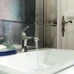 graff bathroom sink and faucet on display at the immerse gallery showroom