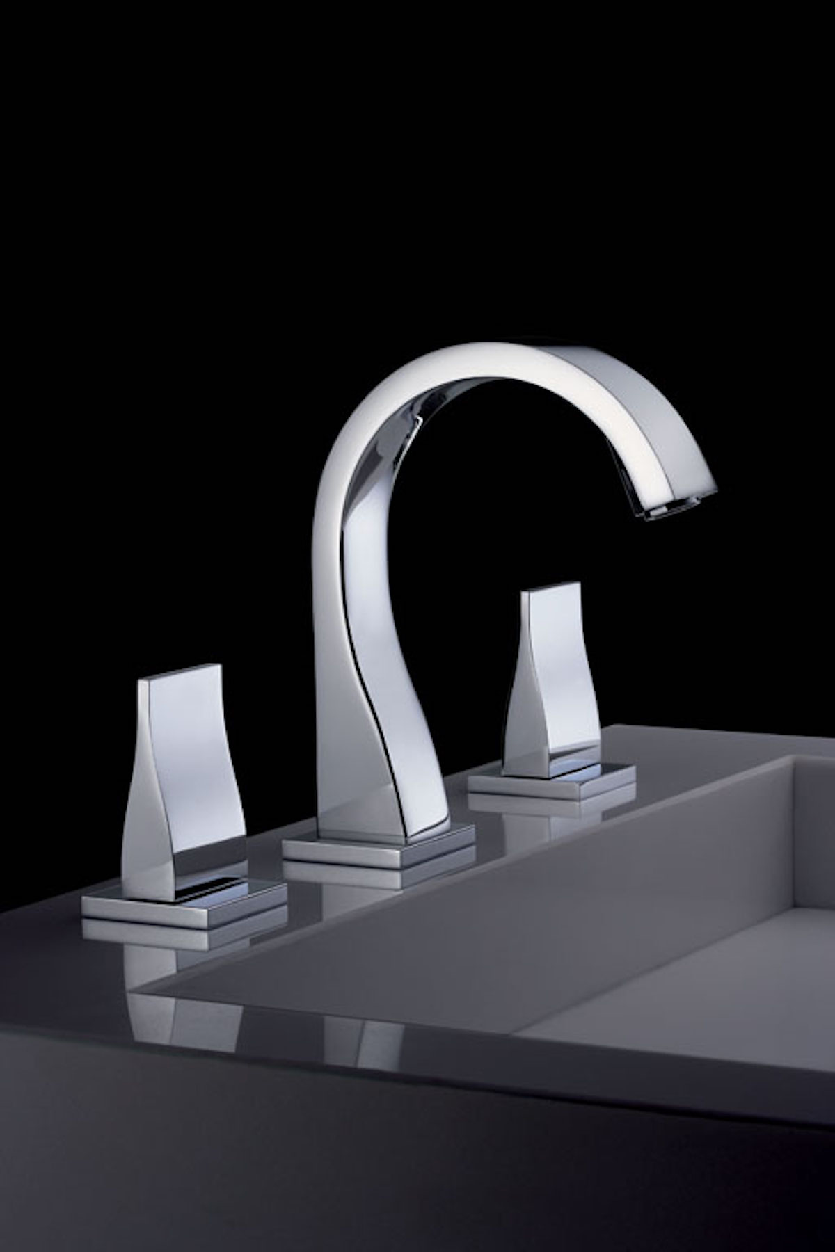 high end ambiance faucet and sink at the immerse products showroom in st. louis